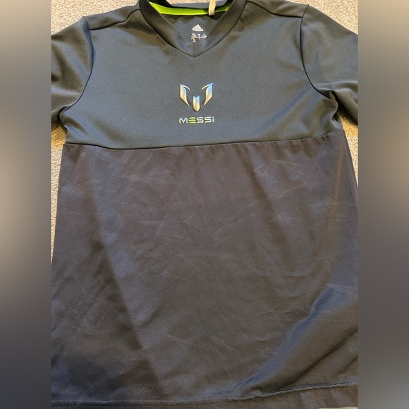 Messi boys adidas shirt - Picture 3 of 5